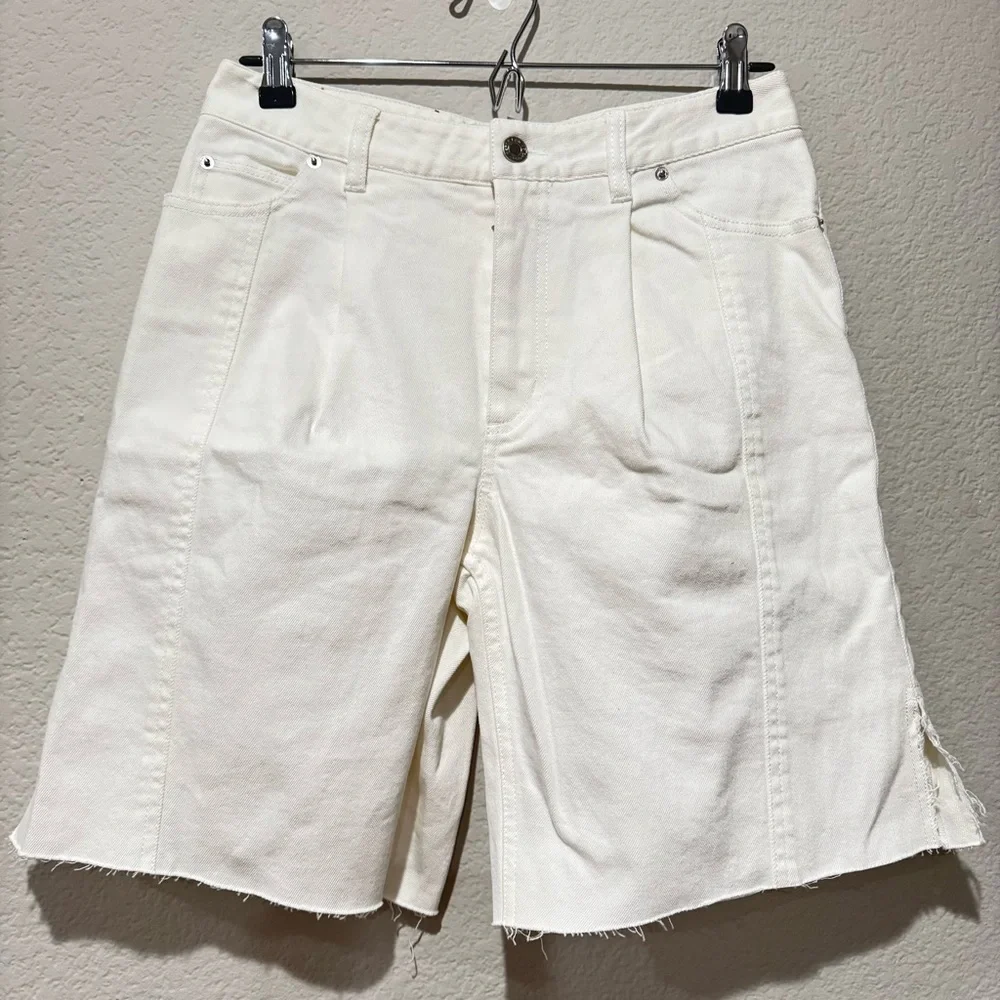 Derek Lam | NWOT Von Frayed Denim Bermuda‎ Shorts
